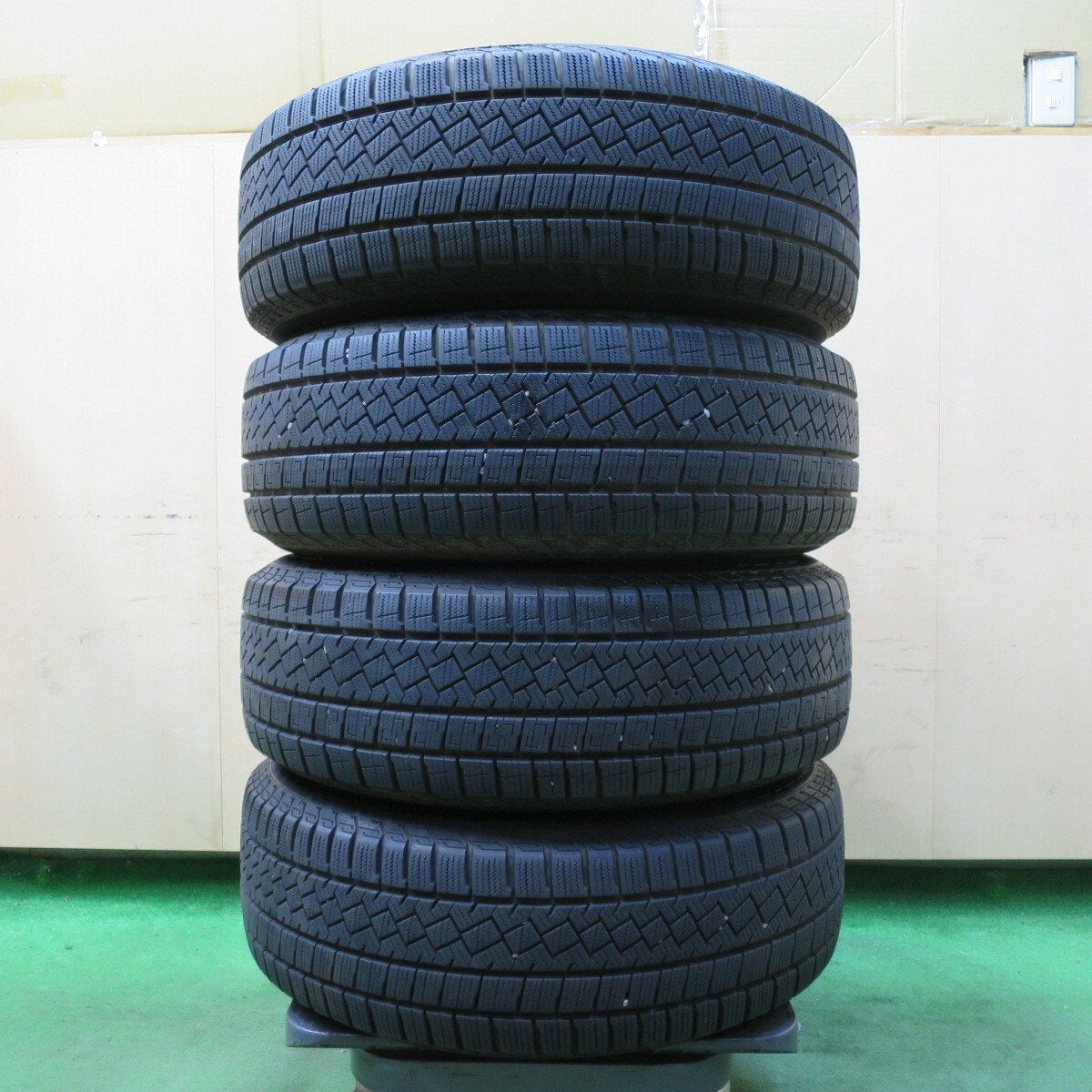 バリ溝！22年！9分★スタッドレス 195/65R15 ピレリ アイスゼロ アシンメトリコ SIBILLA GG シビラ PCD114.3/5H★4120505イス