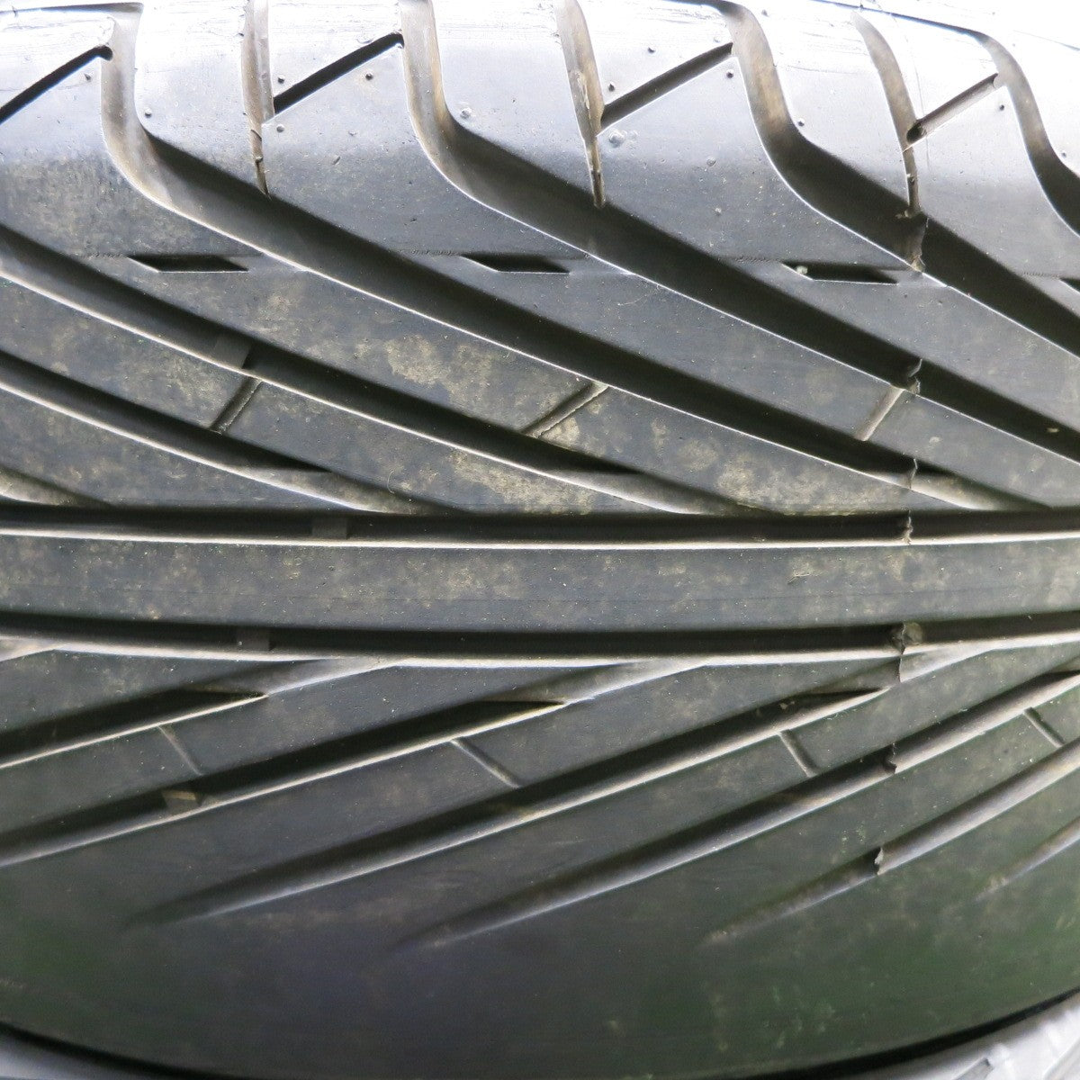 *送料無料* 4本★dolce 215/35R18 トライアングル TR968 ナンカン NS-20 ドルチェ 18インチ PCD100 114.3/4H マルチ★4032416HAノ