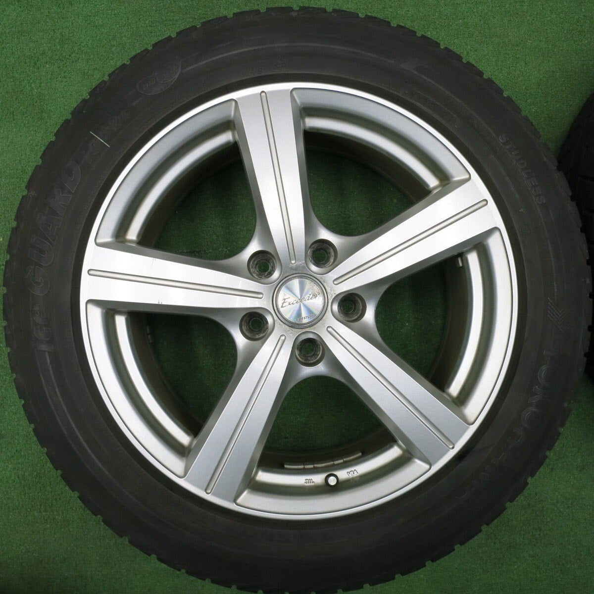 バリ溝！21年！9分★スタッドレス 215/55R17 ヨコハマ アイスガード iG52C Exceeder エクシーダー 17インチ PCD114.3/5H★4122910NJス