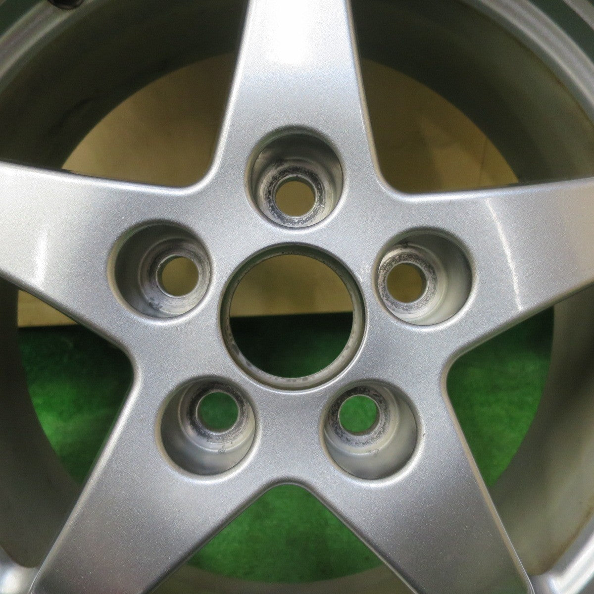 4本価格！21年★トヨタ SAI サイ 純正 205/60R16 スタッドレス ネクセン ウィンガード アイス2 16インチ PCD114.3/5H★5062506イス