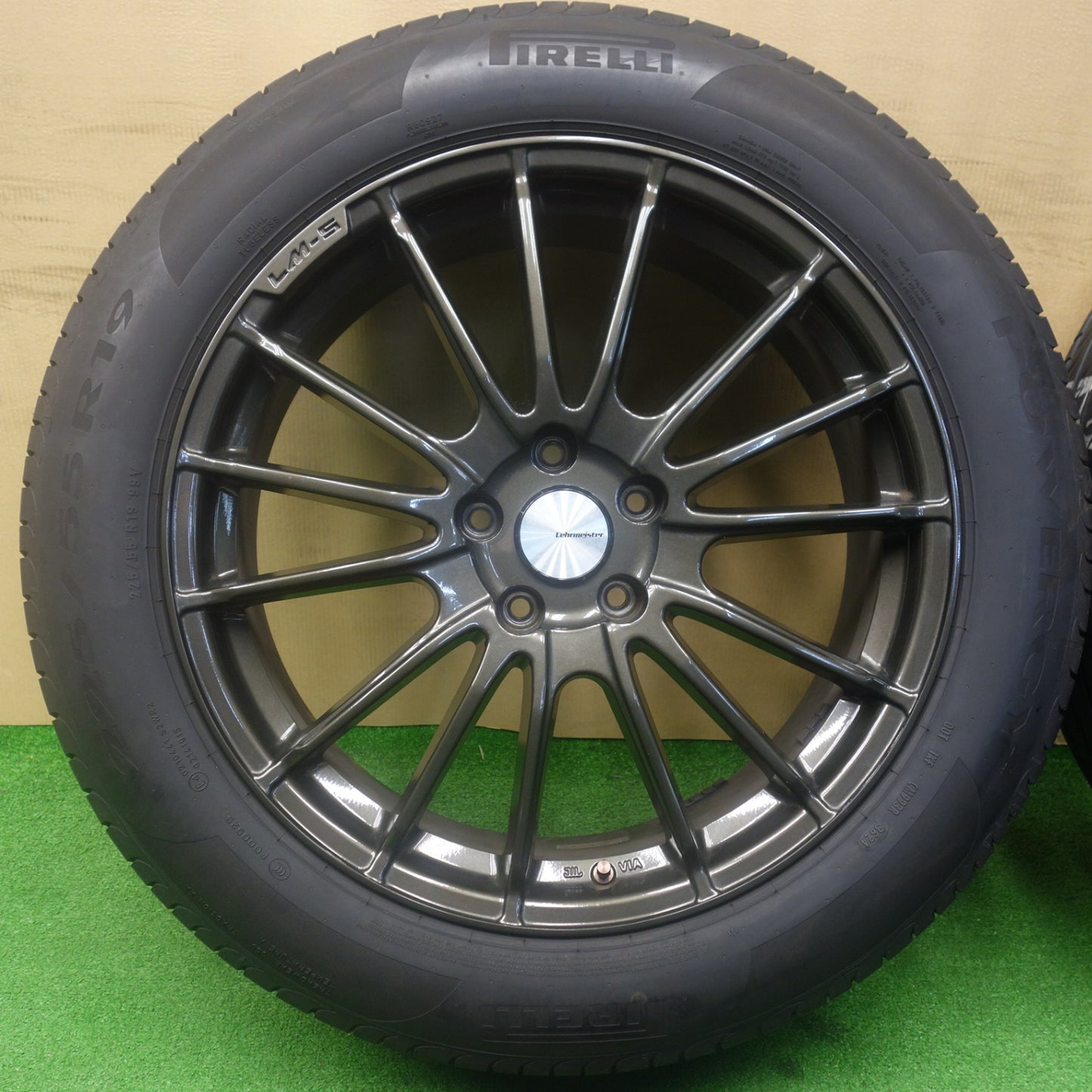 バリ溝！24年！キレイ！9分★Lehrmeister LM-S TRENTINO15 225/55R19 ピレリ POWERGY レアマイスター トレント15 パワジー 19インチ PCD114.3/5H★6041002KTノ