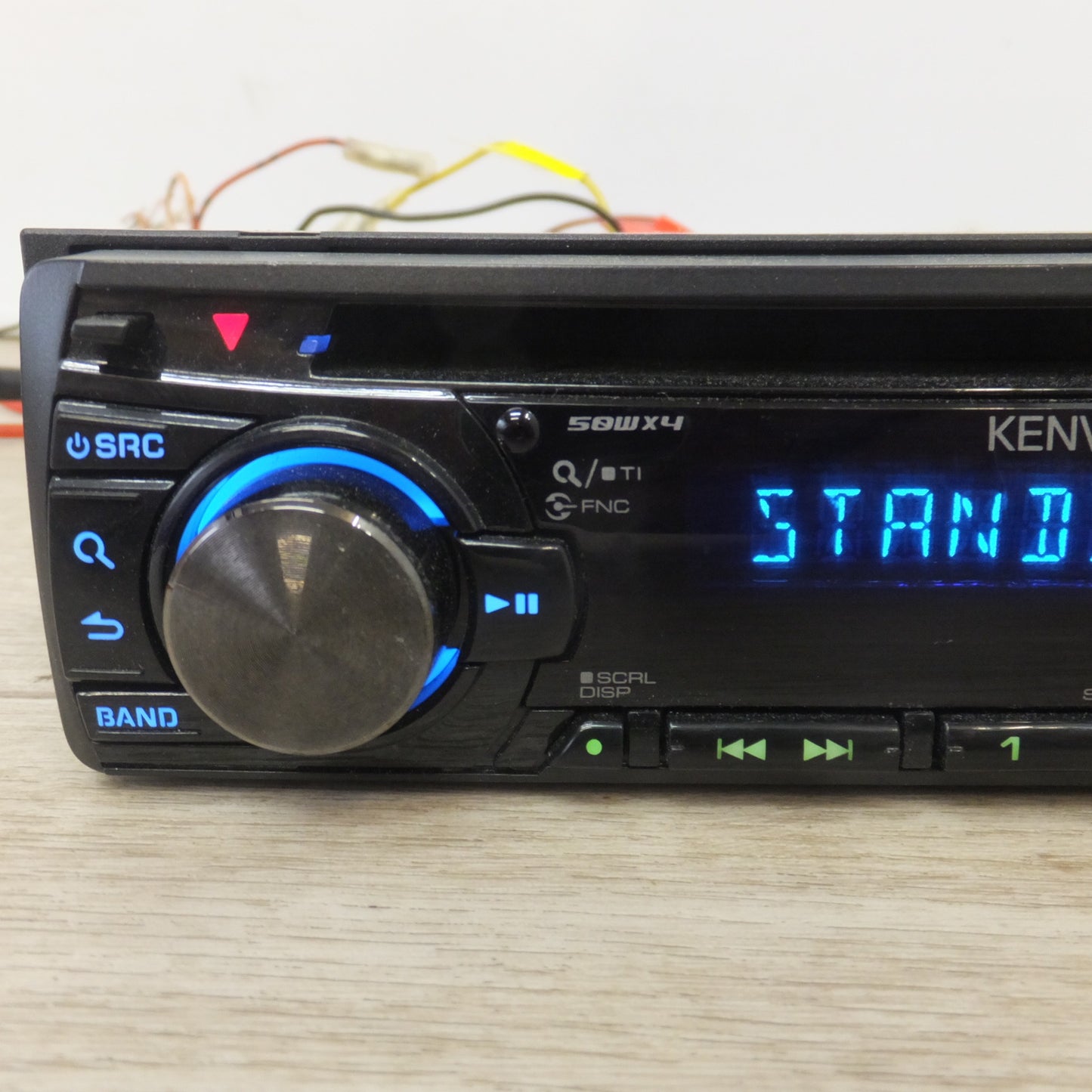 [送料無料] ★ケンウッド KENWOOD カーオーディオ 1DINコンポ CDレシーバー E262(34)★