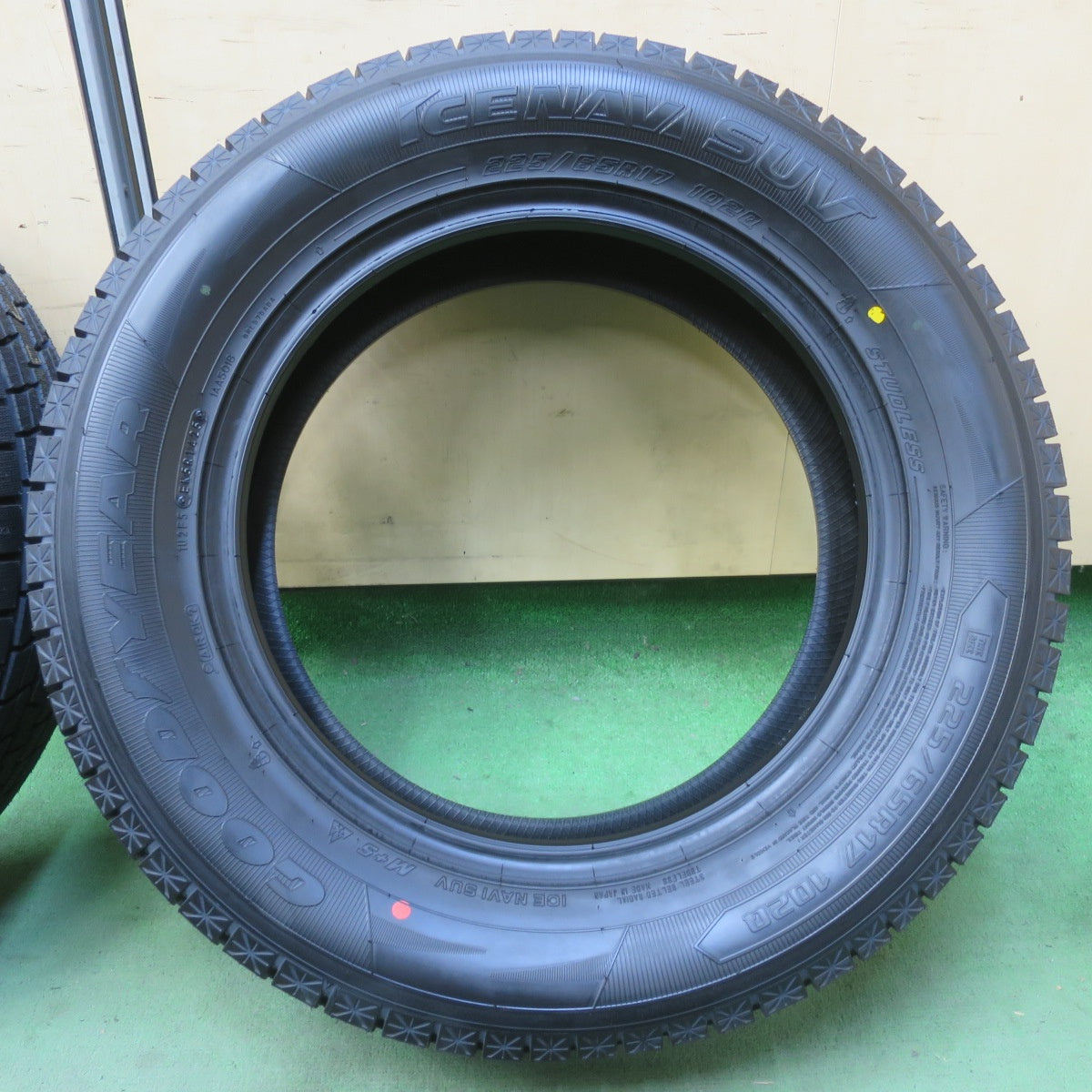 未使用！25年★スタッドレス 225/65R17 グッドイヤー アイスナビ SUV タイヤ 17インチ CX-5 CX-8 エクストレイル 等★6042301イスタ