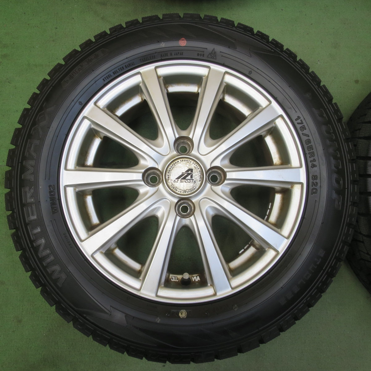 ほぼ未使用！24年★スタッドレス 175/65R14 ダンロップ ウインターマックス WM02 AZ SPORTS AZスポーツ 14インチ PCD100/4H★6052202イス