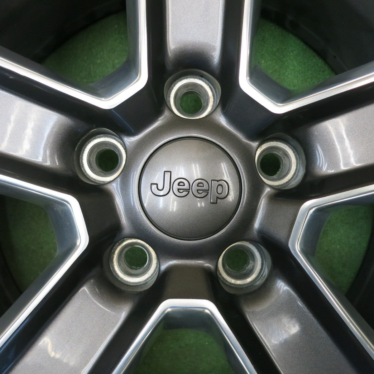 キレイ！5本★JEEP ジープ JL ラングラー アンリミテッド サハラ 純正 ホイール 18インチ 18×7.5J PCD127/5H★6072501HAホ