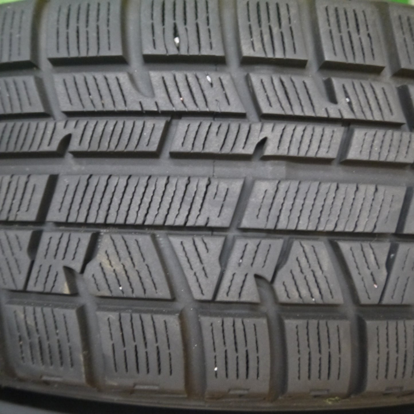 [送料無料] バリ溝！キレイ！9分★プジョー 等 EUROTECH GAYA5 195/65R15 スタッドレス ヨコハマ アイスガード iG50 プラス ユーロテック ガヤ5 PCD108/4H★4122310Hス