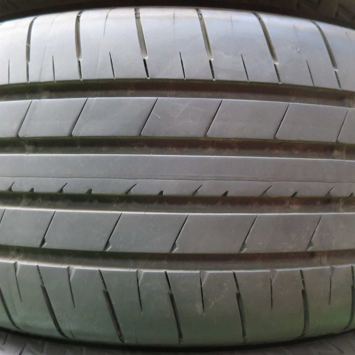 送料無料] ほぼ新車外し！24年☆215/55R18 ブリヂストン