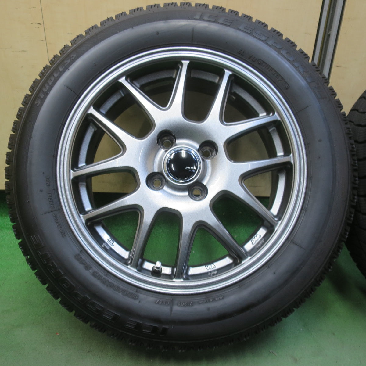バリ溝！22年！キレイ！8.5分◎スタッドレス 175/65R15 アイス エスポルテ ZACK JP-205 MONZA ザック モンツァ 15インチ PCD100/4H◎6082907イス