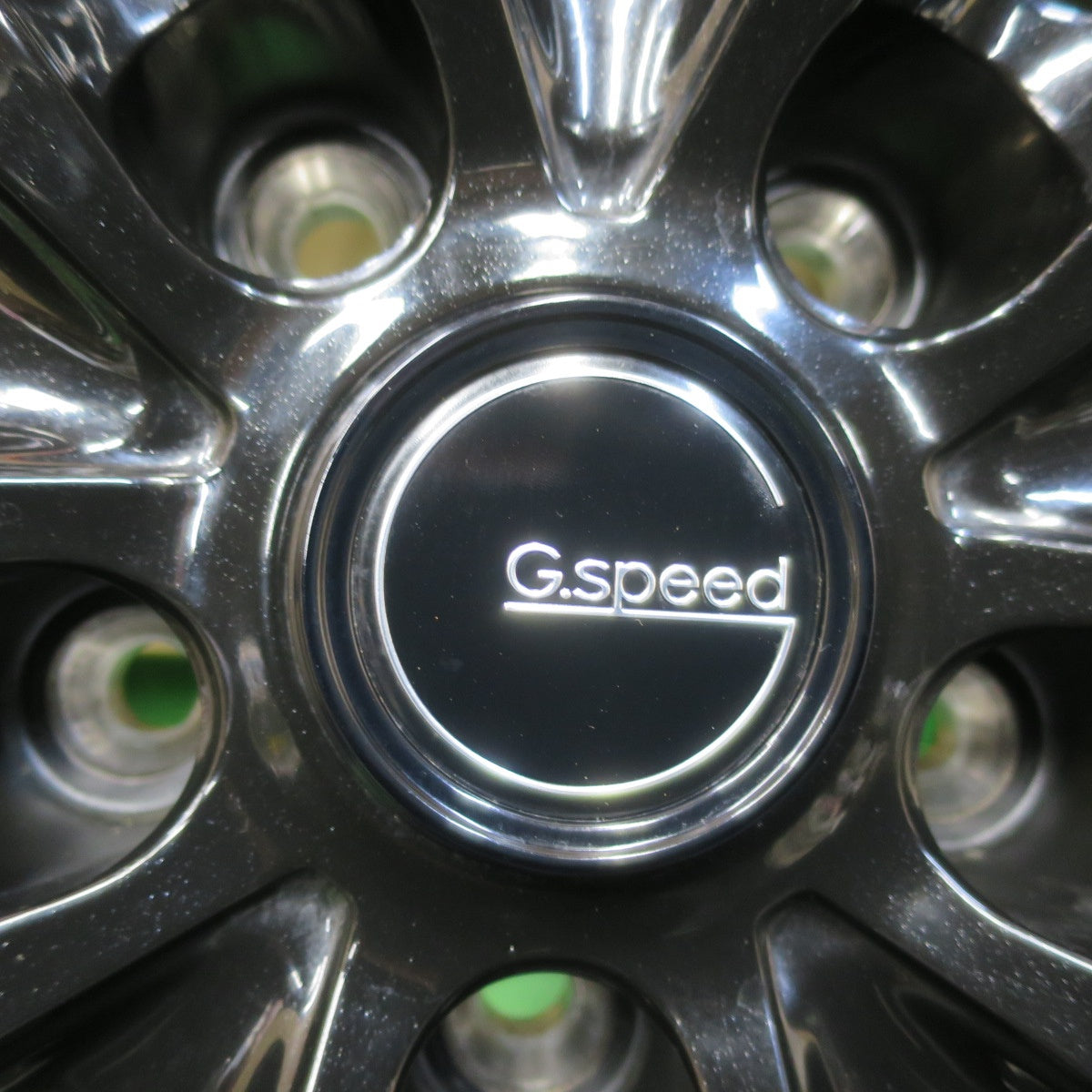 バリ溝！キレイ！ほぼ10分★スタッドレス 225/60R17 ブリヂストン ブリザック VRX2 G.speed Gスピード 17インチ PCD114.3/5H★6020504イス