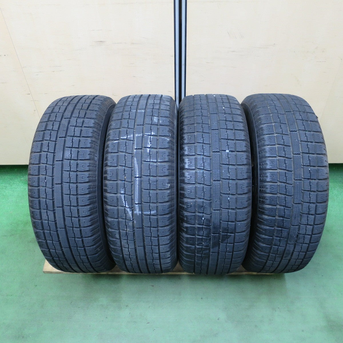 バリ溝！9.5分★スタッドレス 205/60R16 トーヨー ガリット G5 DILETTO ディレット 16インチ PCD114.3/5H★5081303TTス