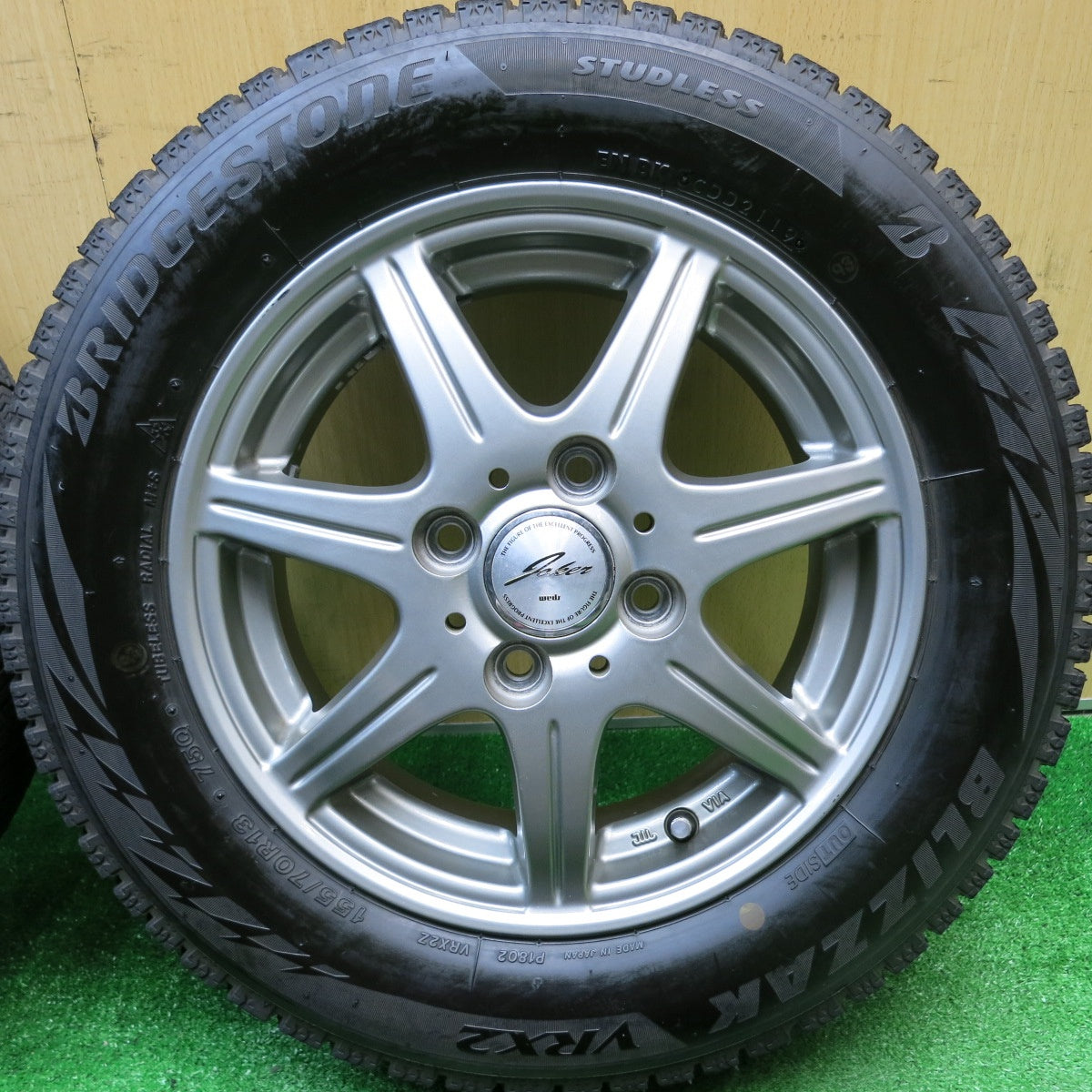 バリ溝！9.5分以上★スタッドレス 155/70R13 ブリヂストン ブリザック VRX2 JOKER ジョーカー 13インチ PCD100/4H★5110608HAス