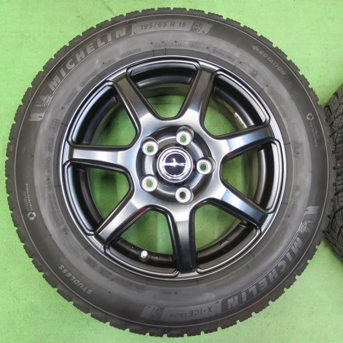 バリ溝！22年！キレイ！9分★スタッドレス 195/65R15 ミシュラン X-ICE SNOW PRD 社外 アルミ 15インチ PCD114.3/5H★5030602イス