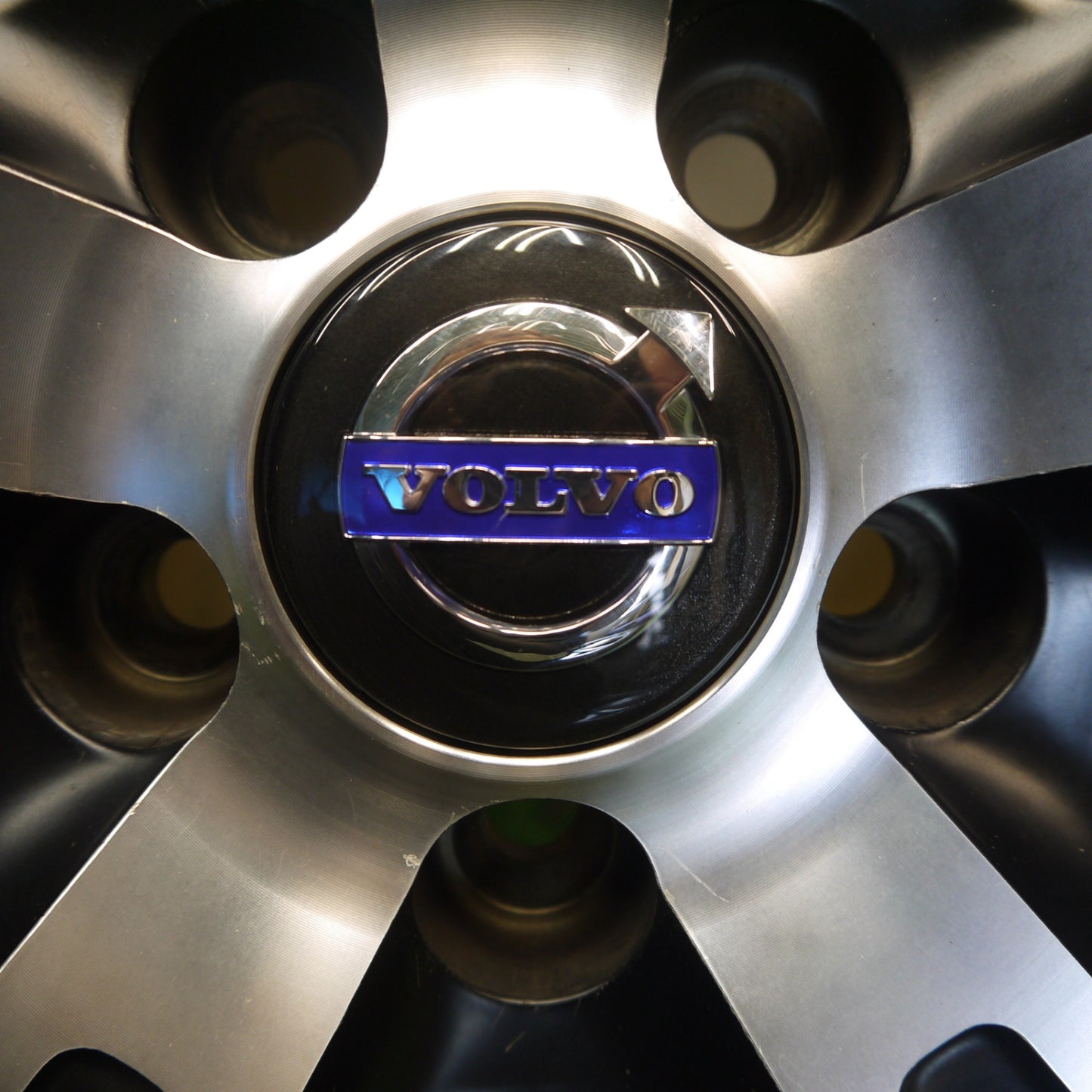 キレイ◎ボルボ 等 VST Type PLS 235/50R19 スタッドレス コンチネンタル バイキングコンタクト7 19インチ PCD108/5H◎6062902Hス