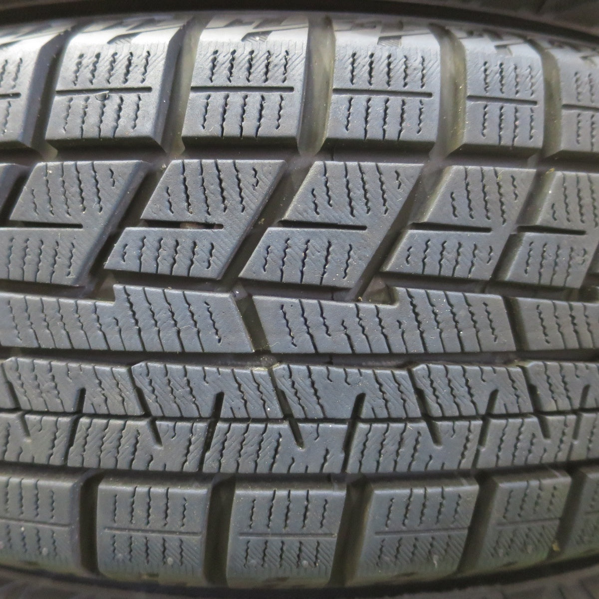 バリ溝！24年！9.5分以上★スズキ ハスラー 純正 スチール 165/60R15 スタッドレス ヨコハマ アイスガード iG60 15インチ PCD100/4H★6052203イス