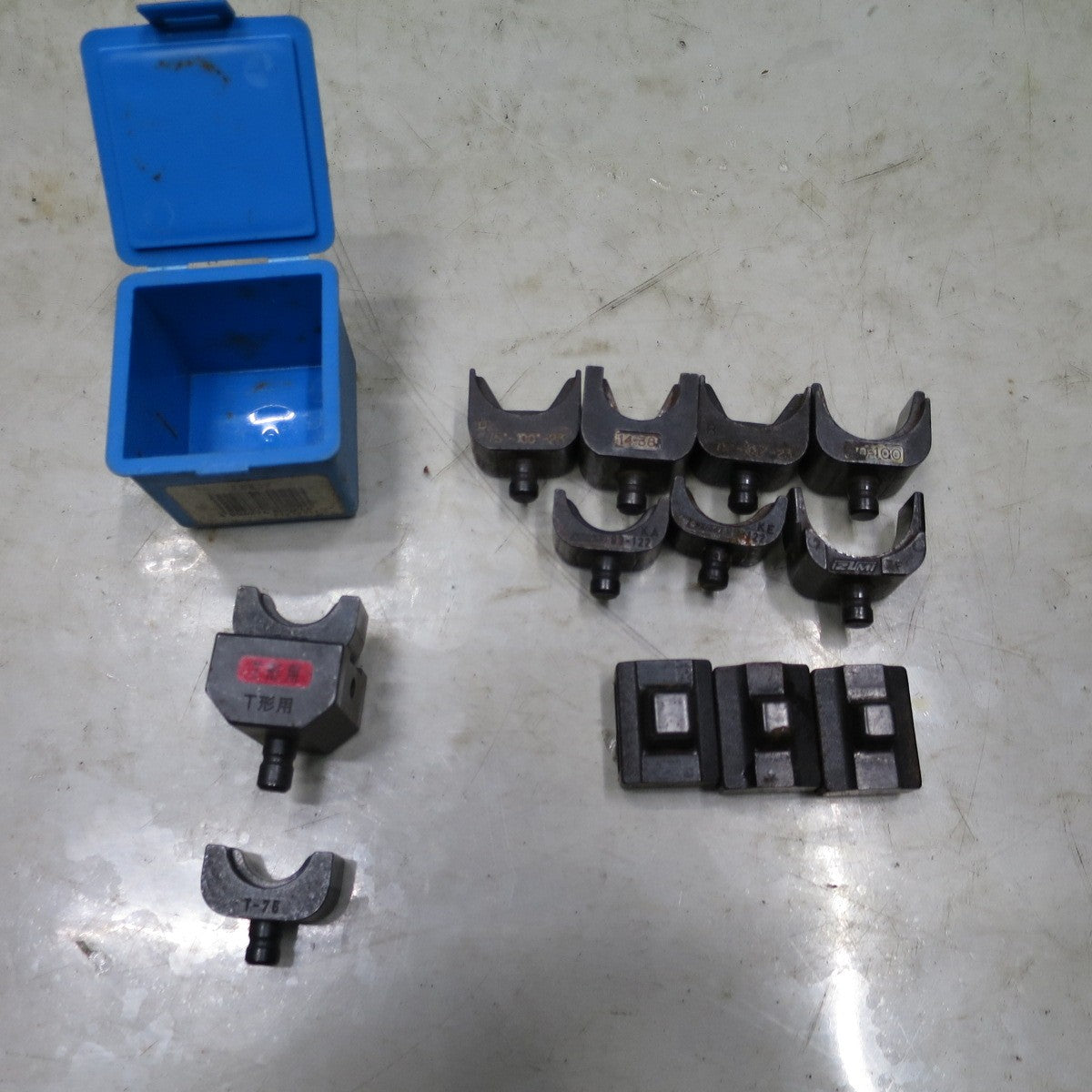 [送料無料] 付属品付き◆IZUMI 泉精器 電動 油圧式 多機能 工具 REC-150FM 電動 工具 充電器 CH-3MH バッテリー BP-12F 12V◆