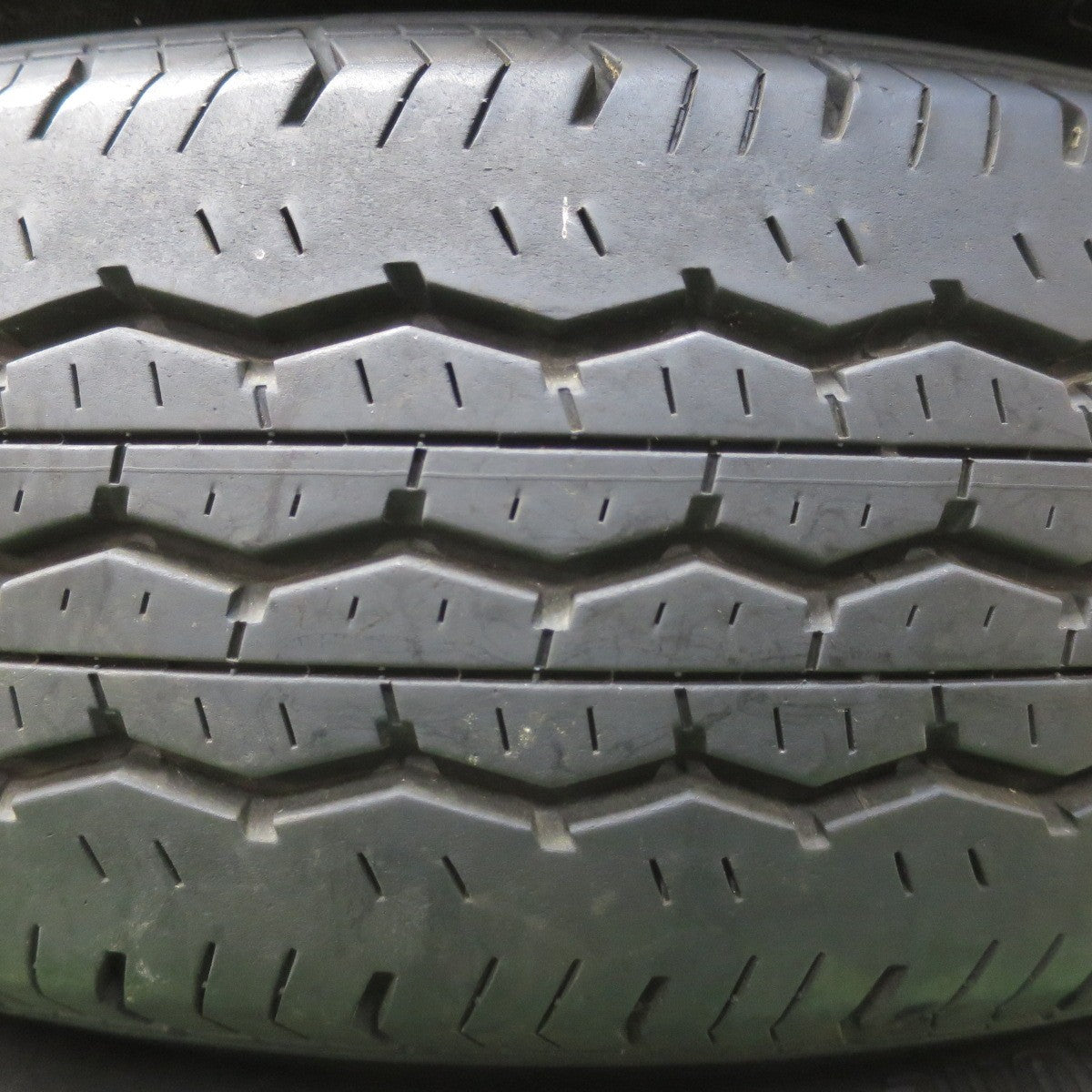 バリ溝！23年！キレイ！9.5分★トヨタ ハイエース 純正 スチール 195/80R15 107/105N ブリヂストン エコピア RD613 15インチ PCD139.7/6H★6030307イノ