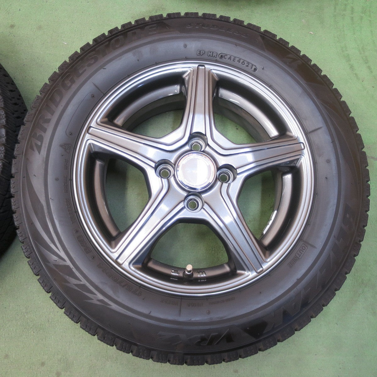 キレイ★スタッドレス 175/70R14 ブリヂストン ブリザック VRX2 TOPRUN トップラン 14インチ PCD100/4H★6052509イス