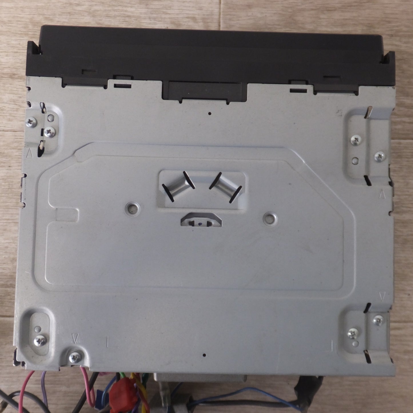 [送料無料] ★カロッツェリア carrozzeria AV一体型メモリーナビゲーション 楽ナビ AVIC-RZ900-R(39)★