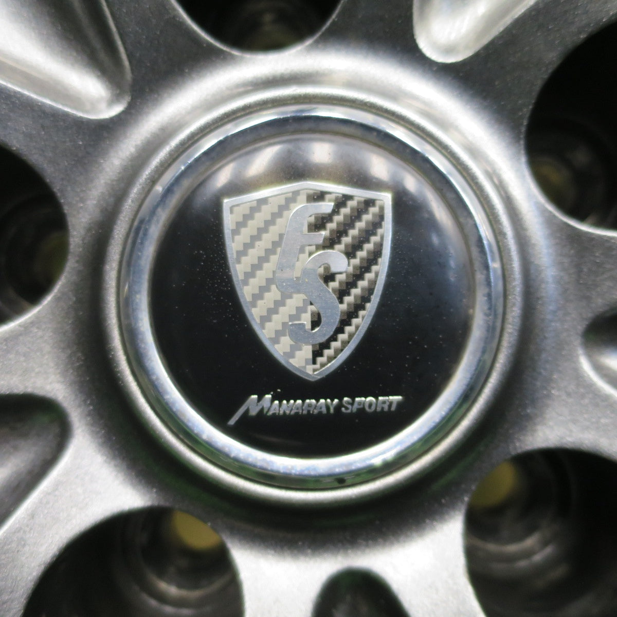 バリ溝！23年！キレイ！9.5分★スタッドレス 215/70R16 トーヨー ウインター トランパス TX MANARAY SPORT マナレイ スポーツ 16インチ PCD114.3/5H★5121003NKス