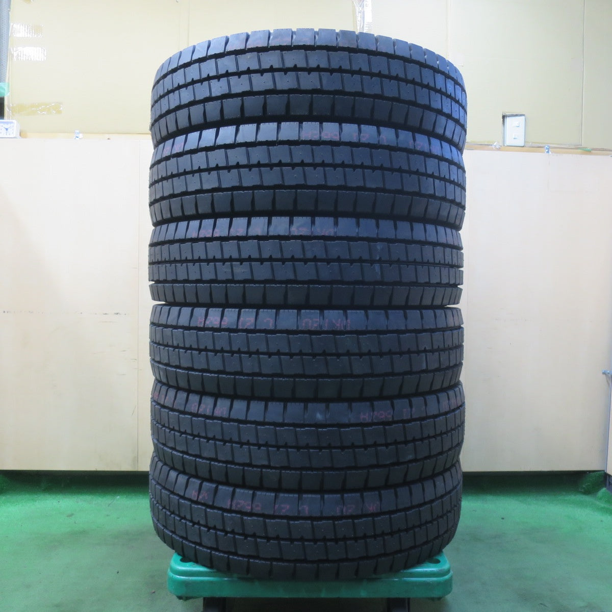 未使用！25年！6本★トラック タイヤ 205/80R17.5 120/118N ブリヂストン デュラビス G640 DURAVIS 17.5インチ★5122201イノタ