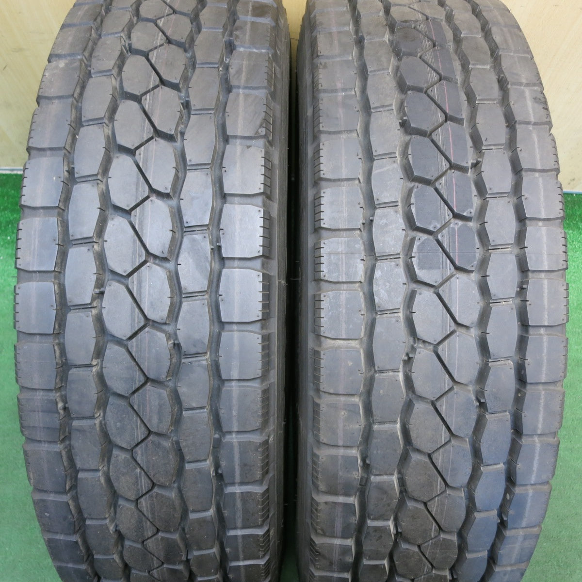 未使用！24年！2本★トラック タイヤ 245/70R19.5 136/134J ブリヂストン エコピア M801 Ⅱ ミックス オールシーズン 19.5インチ★6072902KKスタ
