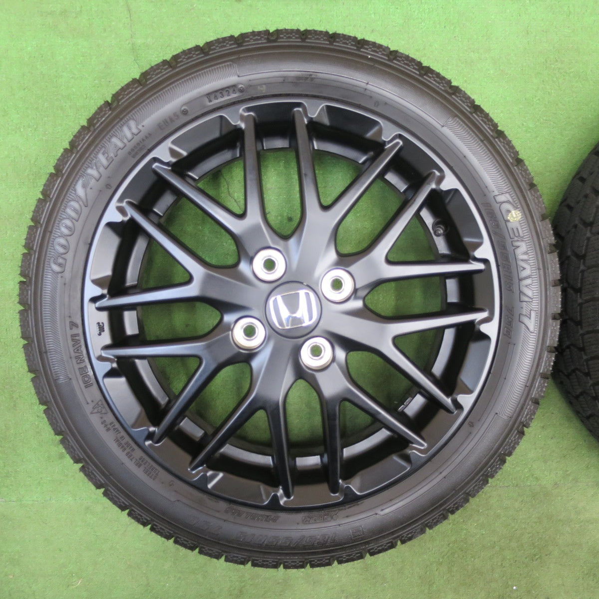 バリ溝！24年！キレイ！ほぼ10分★ホンダ N-ONE RS 純正 165/55R15 スタッドレス グッドイヤー アイスナビ7 15インチ Nワン PCD100/4H★6021504TTス