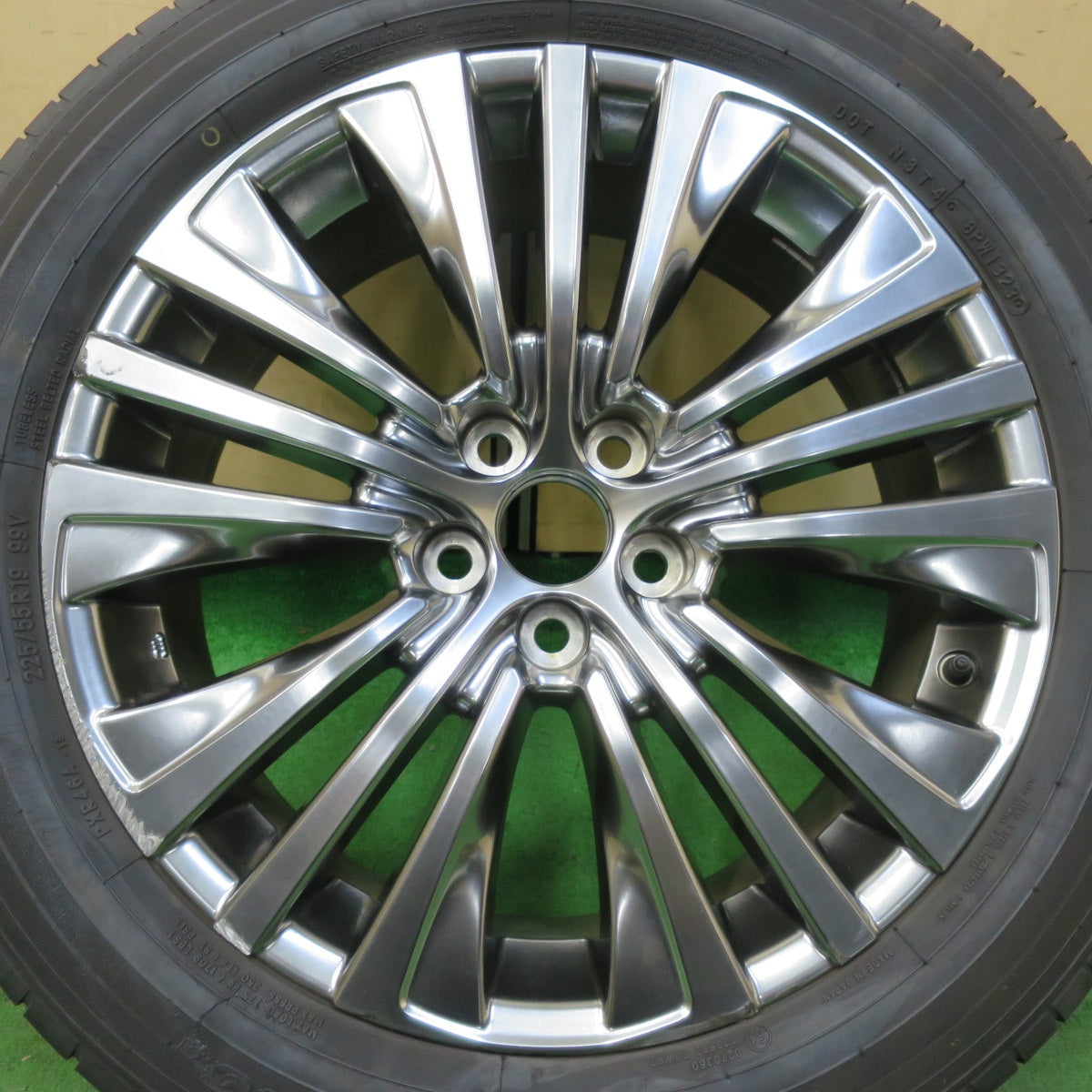 *送料無料* バリ溝！23年！9.5分★トヨタ 80系 ハリアー Zグレード 純正 225/55R19 トーヨー プロクセス R46A 19インチ PCD114.3/5H★4080207イノ