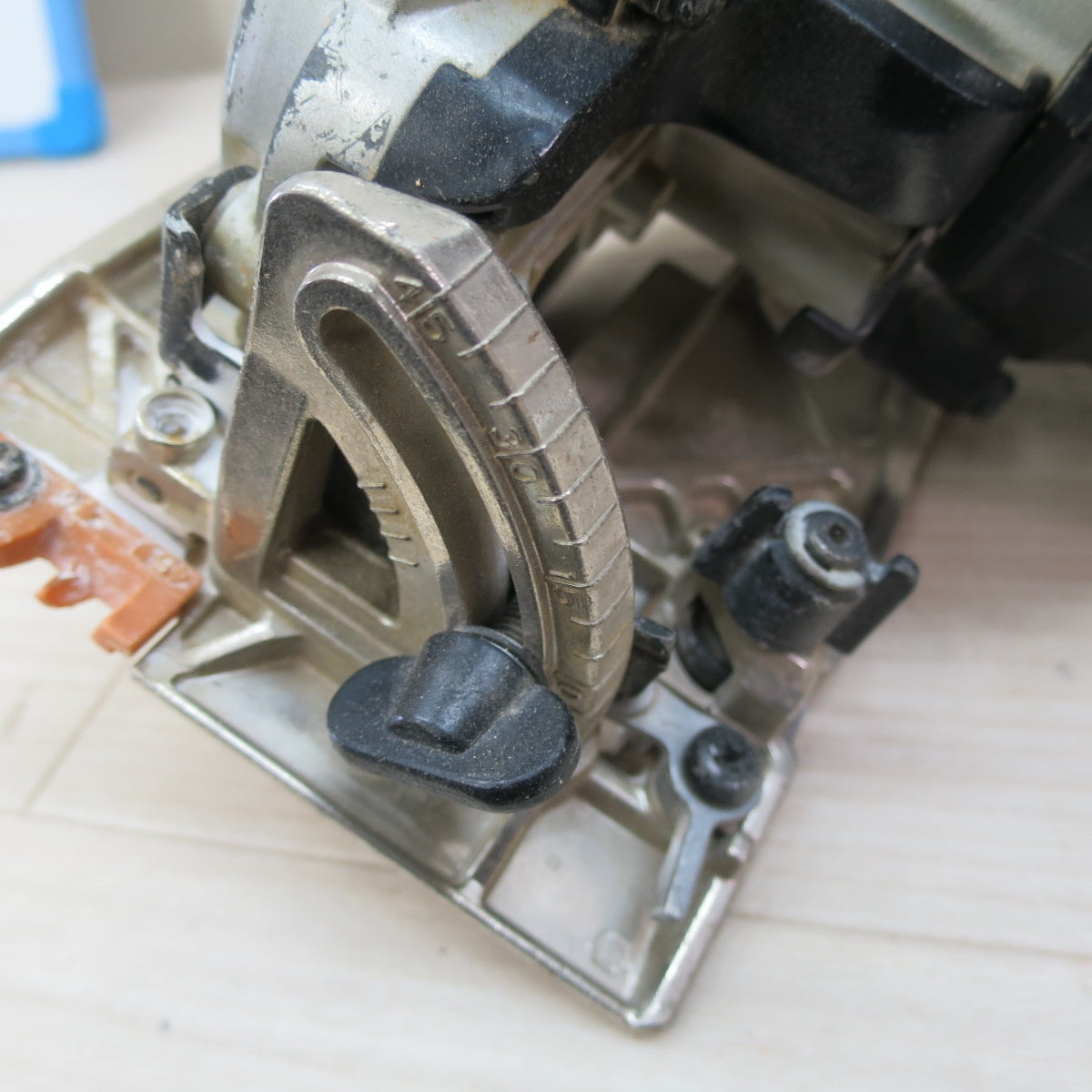 ☆マキタ 165mm 充電式 マルノコ HS631D 電動 工具 切断機 丸のこ 丸ノコ 丸鋸 木工用 コードレス makita 18V☆ [送料無料]