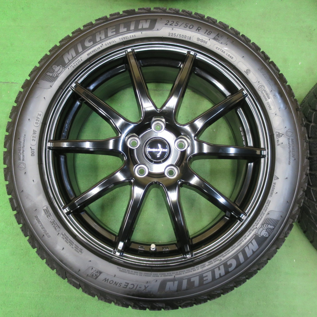 [送料無料] バリ溝！21年！キレイ！9.5分★スタッドレス 225/50R18 ミシュラン X-ICE SNOW Humanline ヒューマンライン 18インチ PCD114.3/5H★4111403イス