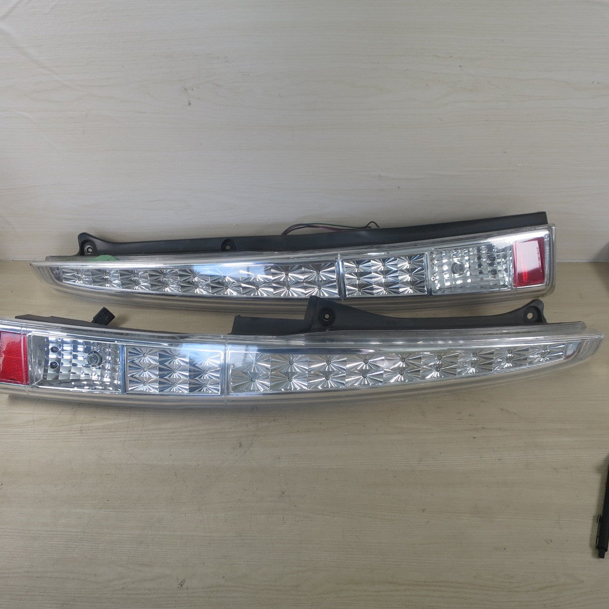 左右セット！キレイ♪ダイハツ L150S ムーブ 社外 LED テールランプ BT-HU509 テールライト 照明 カー パーツ♪