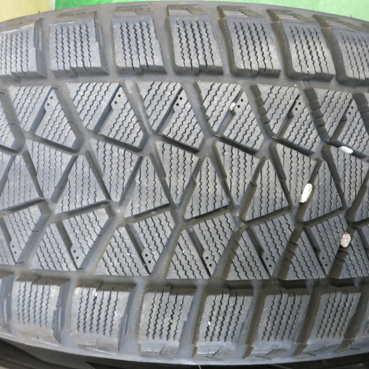 バリ溝！キレイ！9.5分★スタッドレス 235/55R20 ブリヂストン ブリザック DM-V2 MANARAY SPORT マナレイ スポーツ 20インチ PCD114.3/5H★6012903HAス