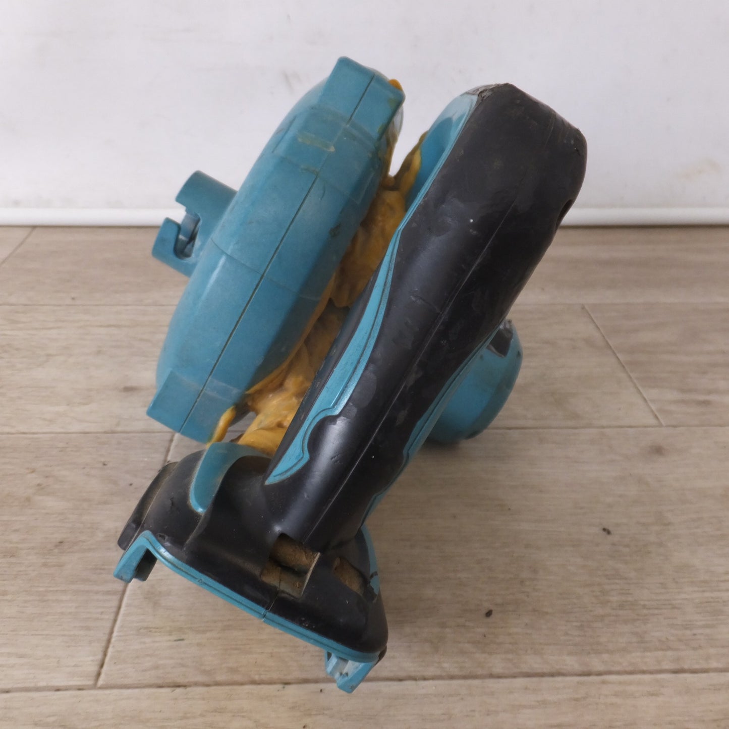 [送料無料] ★マキタ makita 充電式ブロワ UB182D 18V 本体のみ★