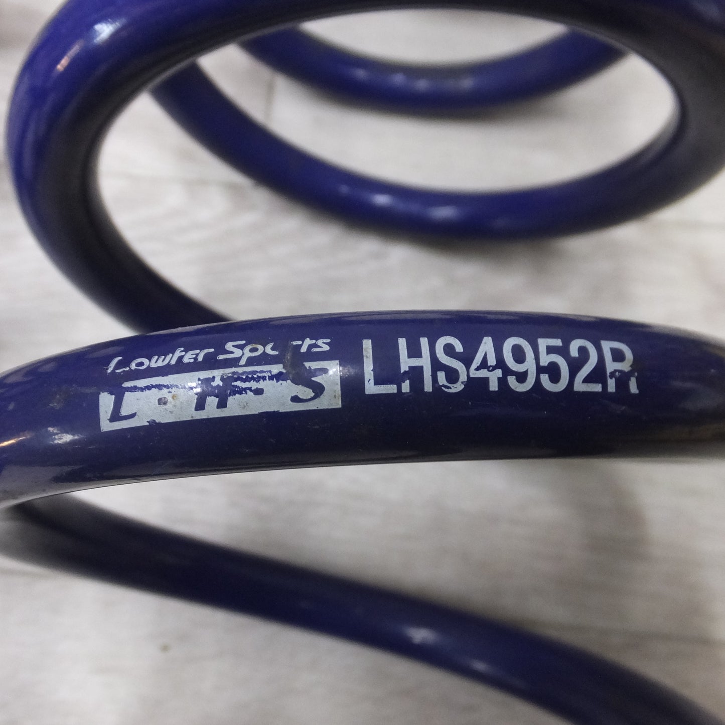 [送料無料] ◆KYB ローファー スポーツ サスペンション キット ZRR80G ヴォクシー ノア ショック アブソーバー スプリング 1台分 WST5590R WST5590L WSF1234 LHS4952R◆