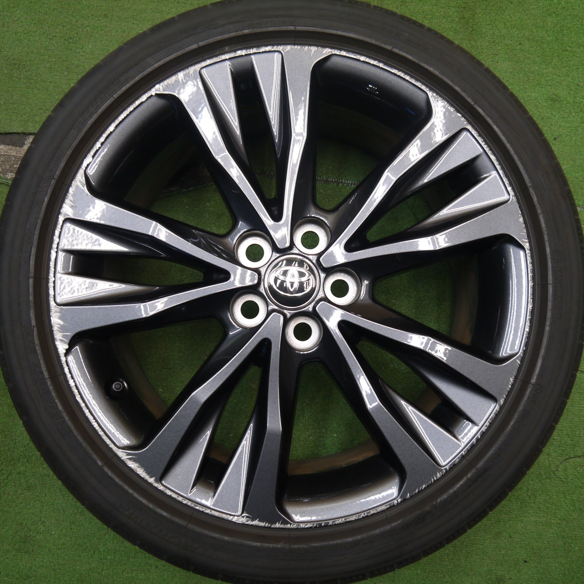 ☆トヨタ カローラ ツーリング W×B 純正 215/45R17 ヨコハマ BluEarth