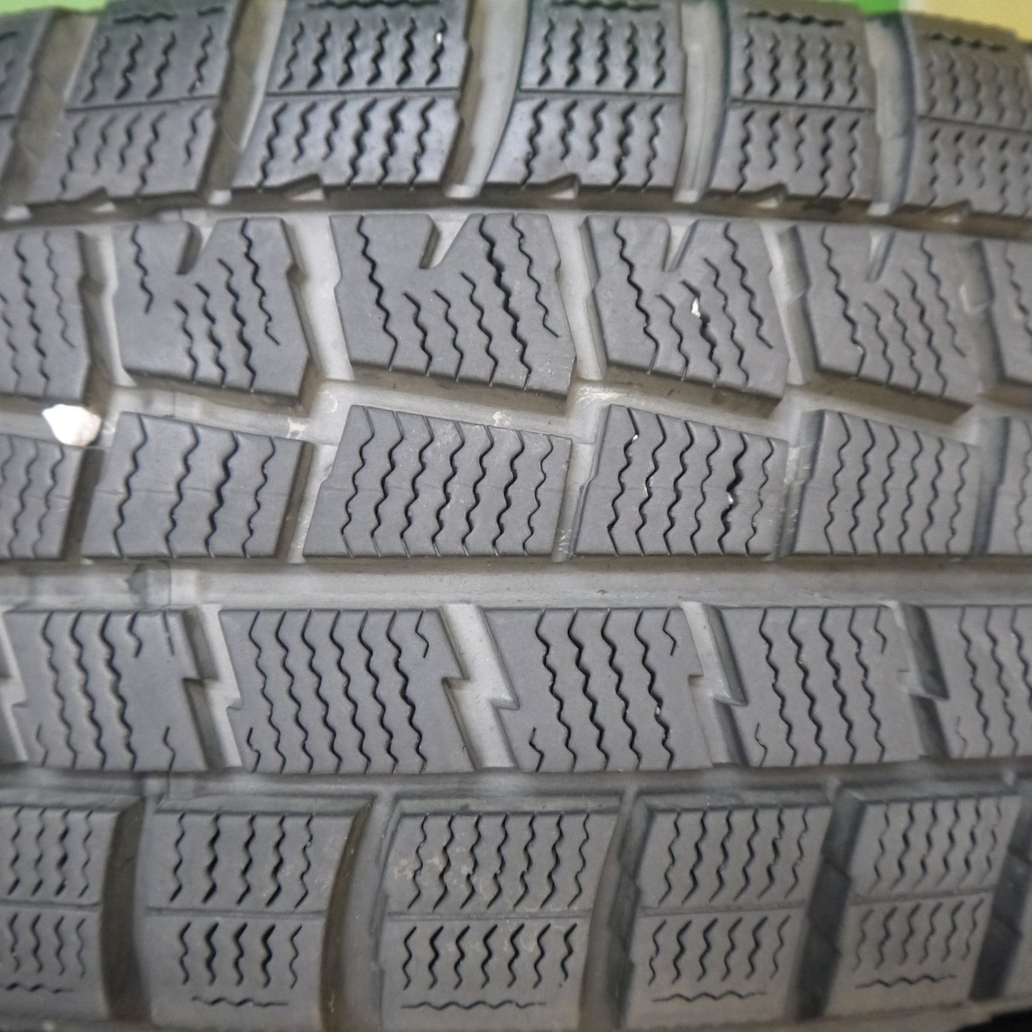 バリ溝！キレイ！9.5分★スタッドレス 185/65R15 ダンロップ ウインターマックス WM01 Fang SINOLION ファング 15インチ PCD100/4H★5071804Hス
