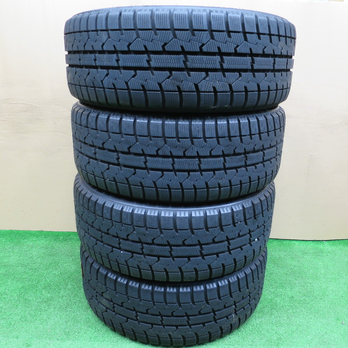 ほぼ未使用！24年！キレイ★86 BRZ 等 215/45R17 スタッドレス トーヨー オブザーブ ガリット GIZ ZACK JP-818 MONZA ザック 17インチ PCD100/5H★5121306NKス