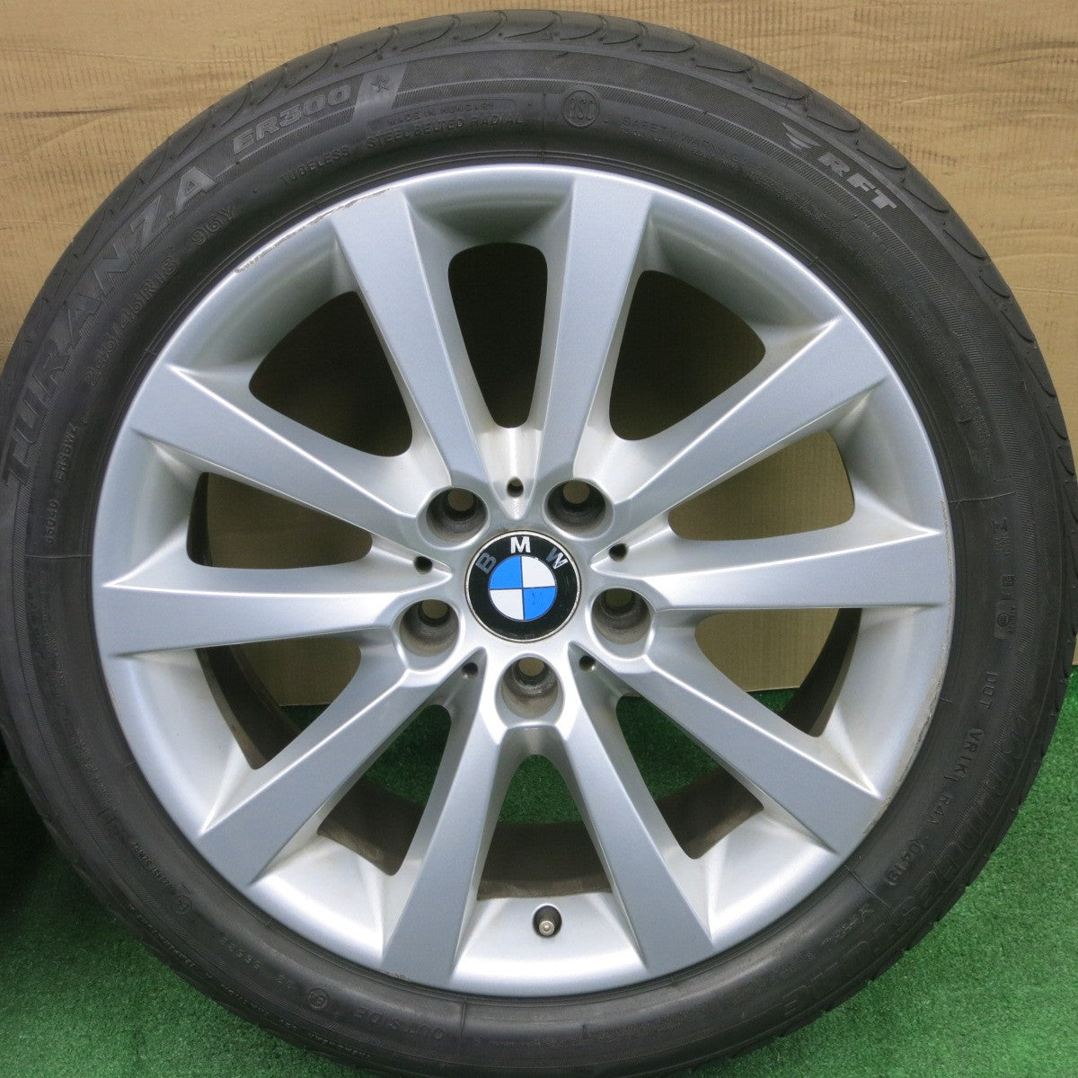 4本価格★BMW F10 F11 5シリーズ Vスポーク スタイリング 328 純正 245/45R18 ブリヂストン トランザ ER300 RFT 18インチ PCD120/5H★6013101NKノ