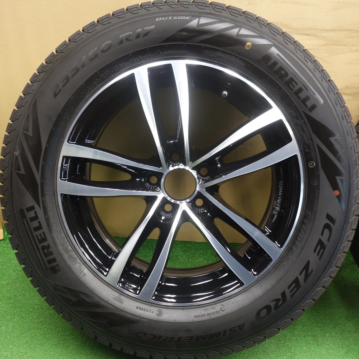 バリ溝！24年！キレイ！9.5分以上◎ボルボ 等 VST Type RC 235/60R17 スタッドレス ピレリ アイスゼロ アシンメトリコ 17インチ PCD108/5H◎6061702KTス