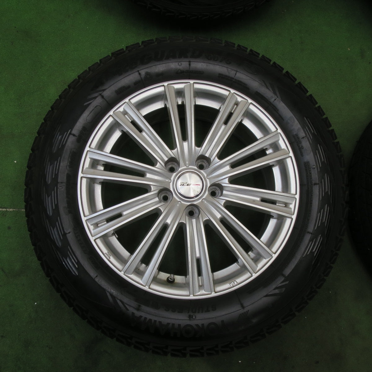 バリ溝！キレイ！9分★スタッドレス 225/65R17 ヨコハマ アイスガード G075 JOKER ICE ジョーカー アイス 17インチ PCD114.3/5H★5111105TTス