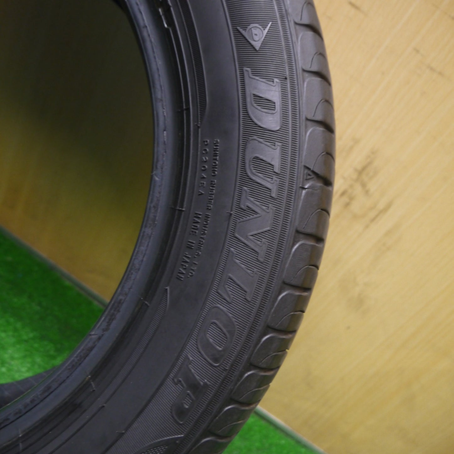 [送料無料] バリ溝！22年！9分★185/60R15 ダンロップ エナセーブ EC204 タイヤ 15インチ フィット シャトル シエンタ 等★4092403Hノタ