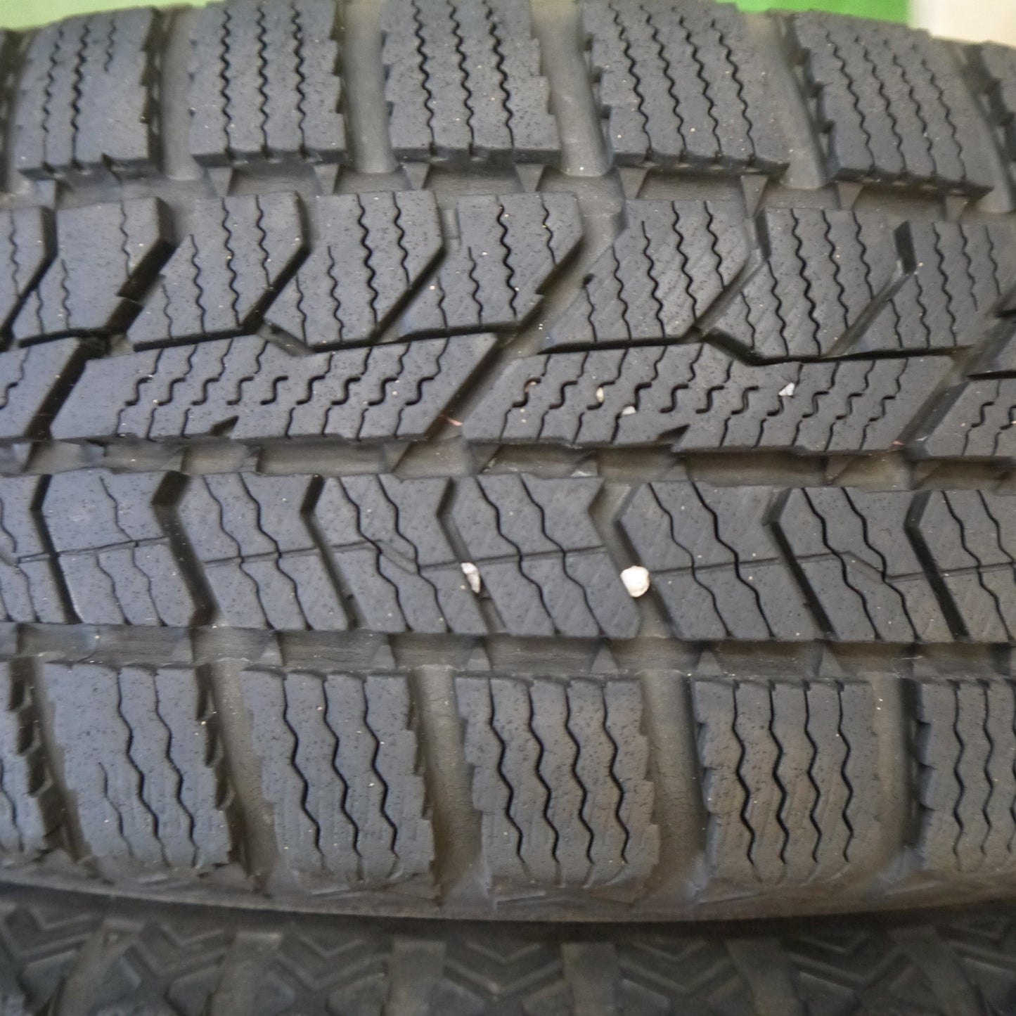 バリ溝！23年！9.5分◎スタッドレス 155/65R13 トーヨー オブザーブ GIZ2 REVERLINE リバーライン 13インチ PCD100/4H◎6072702Hス