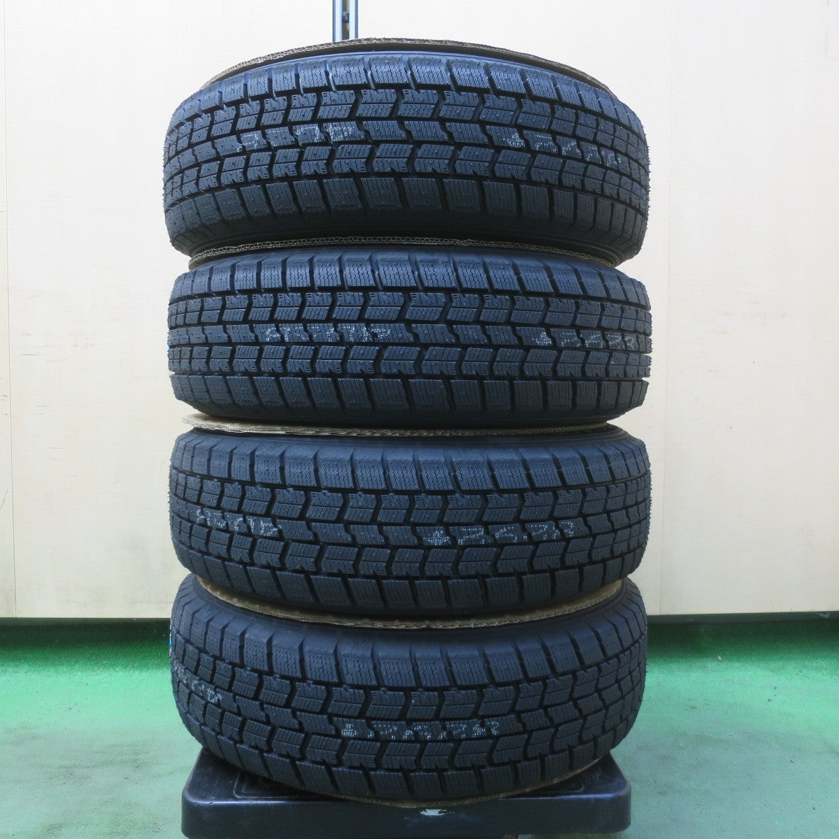 未使用！26年◎LOXARNY SPORT 165/65R14 スタッドレス グッドイヤー アイスナビ7 ロクサーニ スポーツ 14インチ PCD100/4H◎6062004イス