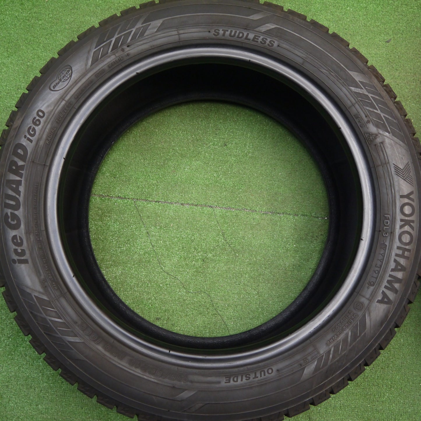 [送料無料] 4本価格★スタッドレス 195/55R16 ヨコハマ アイスガード iG60 タイヤ 16インチ プリウス キューブ ラフェスタ CR-Z セレナ 等★5032106Hスタ