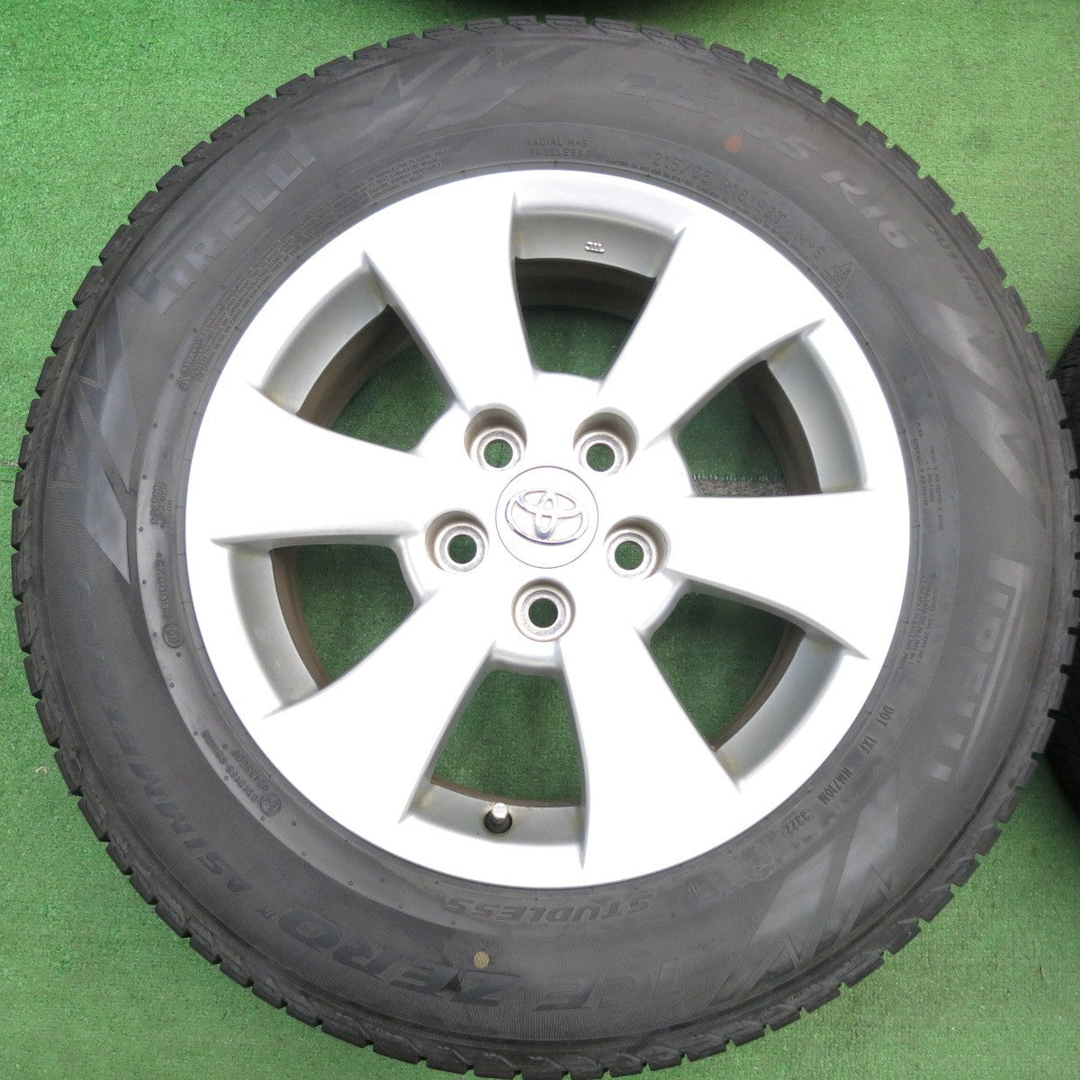 バリ溝！22年！9分★トヨタ 20系 アルファード ヴェルファイア 純正 215/65R16 スタッドレス ピレリ アイスゼロ アシンメトリコ 16インチ PCD114.3/5H★5060603AKス