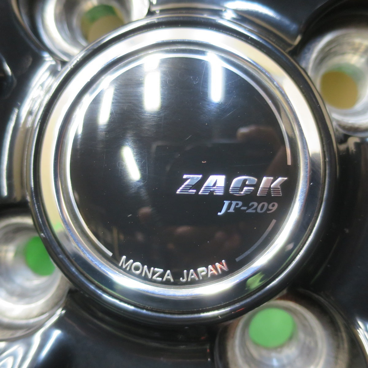 [送料無料] キレイ！22年★165/55R15 ヨコハマ ブルーアース AE01 ZACK JP-209 MONZA N-BOX タント ムーヴ 等 軽自動車 PCD100/4H★5022117イノ