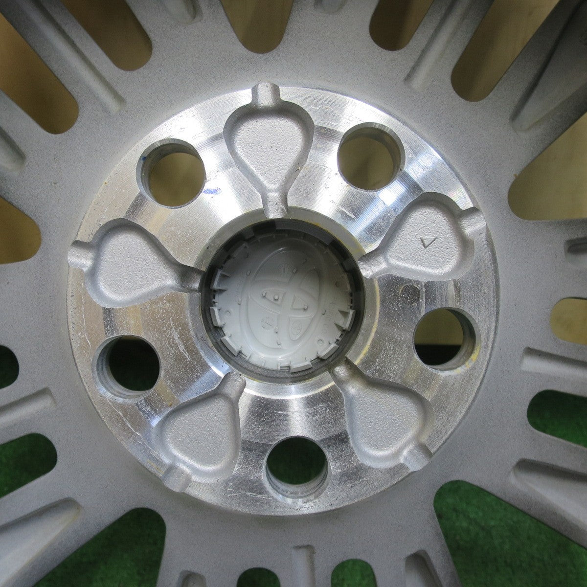 新車外し★トヨタ 40系 アルファード Zグレード 純正 ホイール 18インチ 18×7J PCD120/5H★6062413イホ