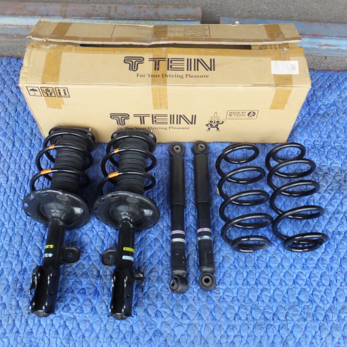 [送料無料] キレイ★トヨタ TOYOTA 純正 アルファード AGH30W サスペンション 一式 セット 48510-58180 48520-58180 48530-58130★