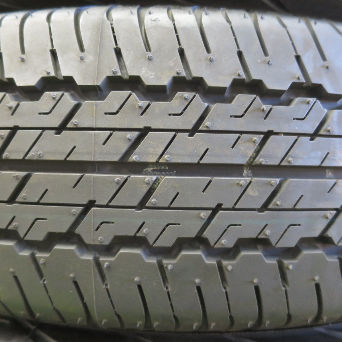 新車外し！24年★195/80R15 ダンロップ AT20 グラントレック タイヤ 15インチ ジムニーシエラ ジムニーノマド 等★6061008イノタ