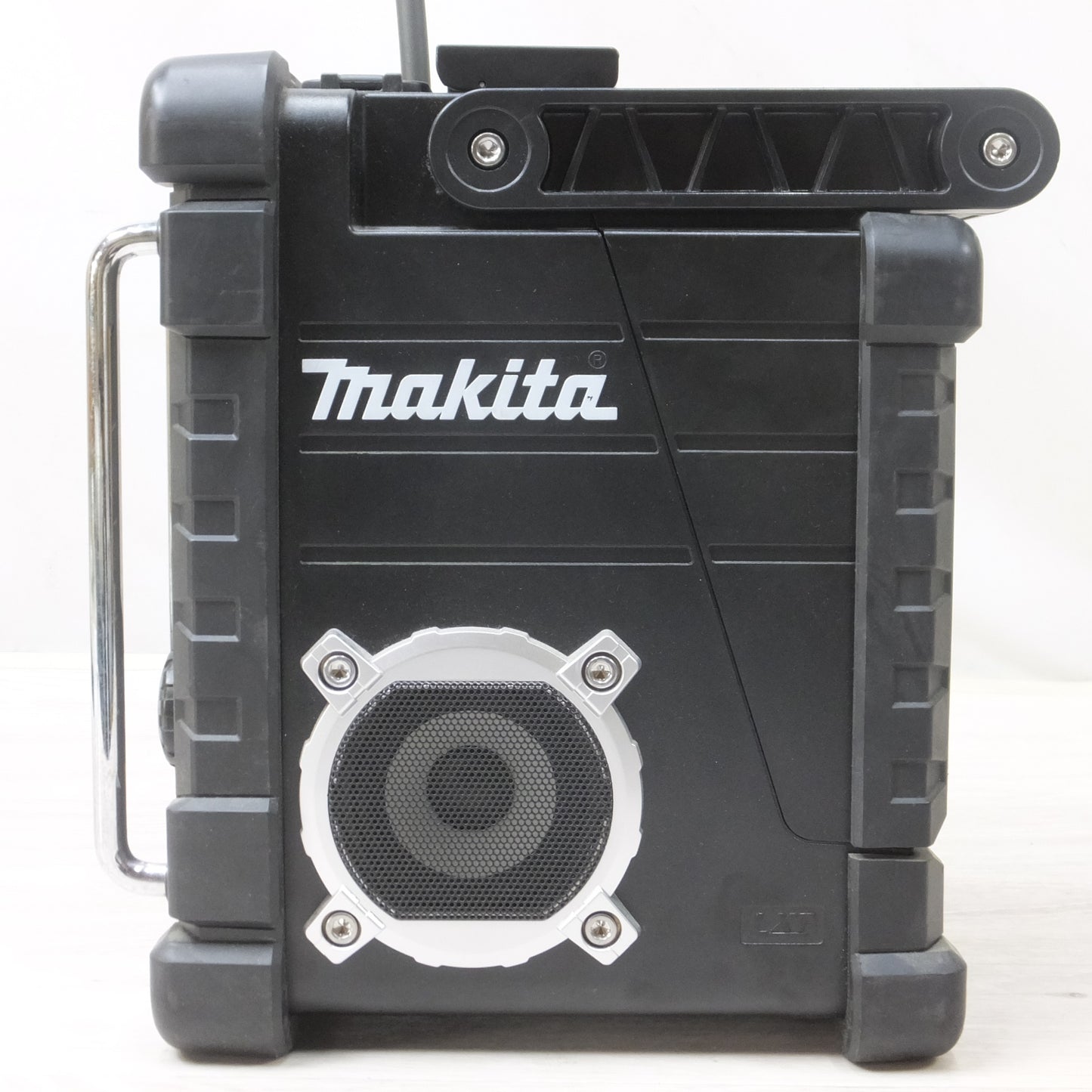 [送料無料] 美品◆マキタ 充電式 ラジオ MR103 本体のみ コードレス アウトドア 防災 現場◆