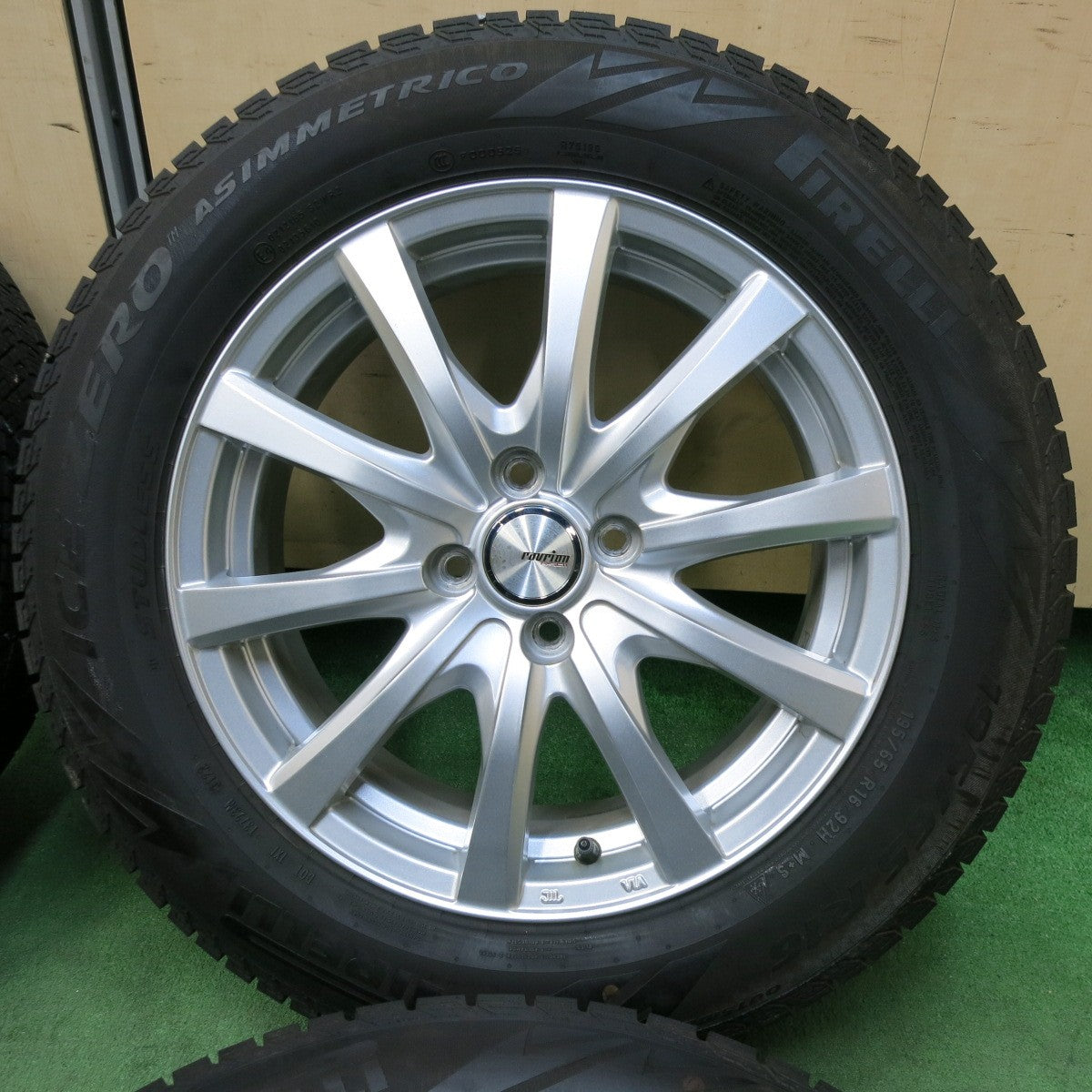 [送料無料] バリ溝！22年！キレイ！9.5分以上★スタッドレス 195/65R16 ピレリ アイスゼロ アシンメトリコ ravrion RS01 ラブリオン 16インチ PCD100/4H★4120602SYス